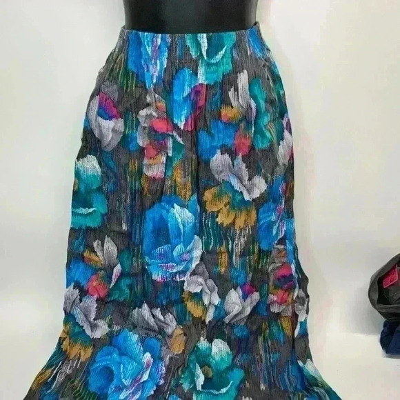 Vintage size small floral skirt with pockets - Picture 1 of 6